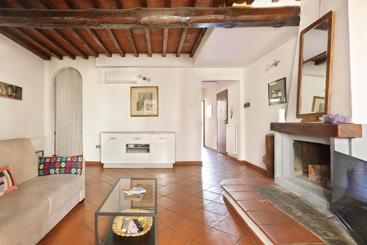 Tornabuoni Apartment- Hosted By Sweetstay Флоренция Экстерьер фото