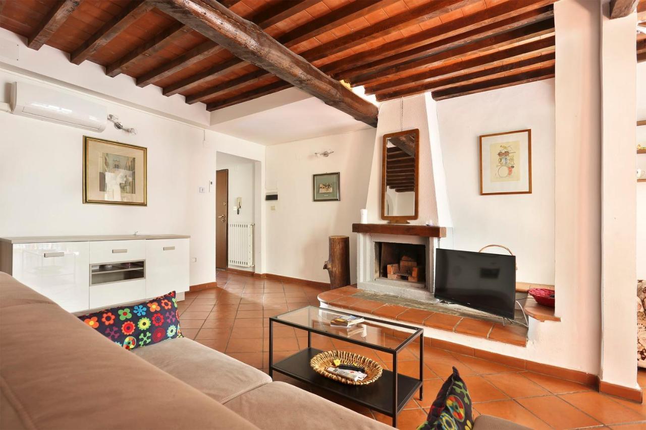 Tornabuoni Apartment- Hosted By Sweetstay Флоренция Экстерьер фото