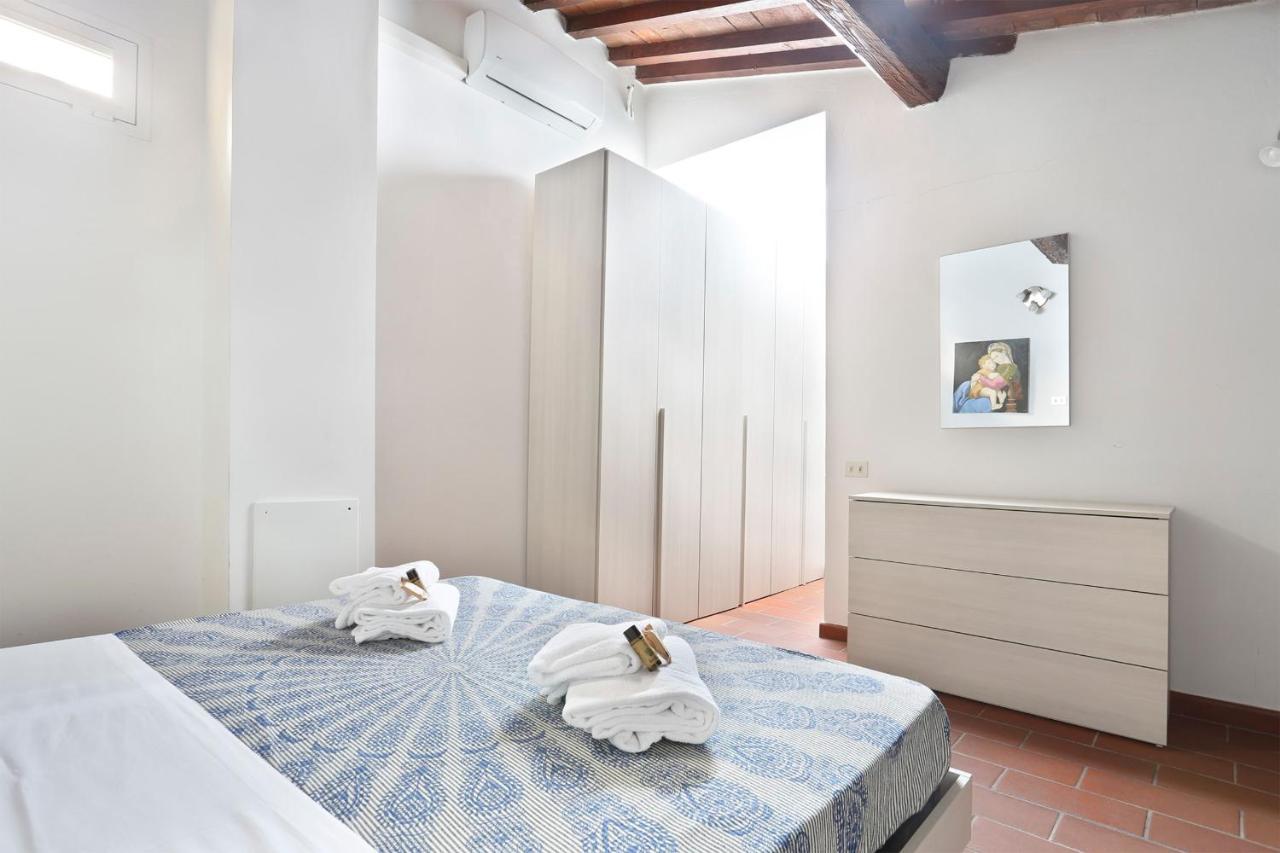 Tornabuoni Apartment- Hosted By Sweetstay Флоренция Экстерьер фото