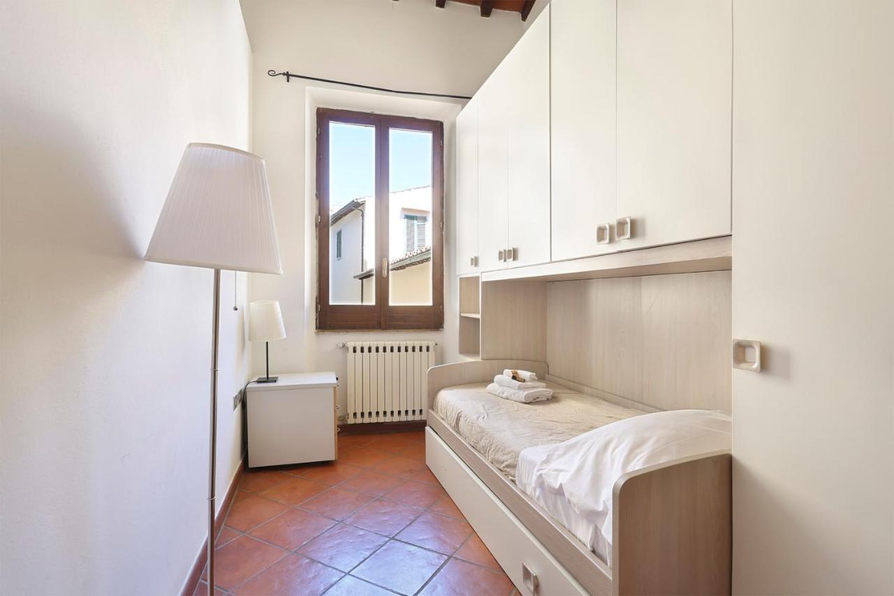 Tornabuoni Apartment- Hosted By Sweetstay Флоренция Экстерьер фото